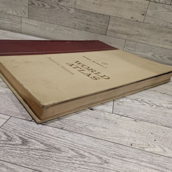 Rand McNally World Atlas Imperial Edition - Red and Cream - Picture 8 of 13